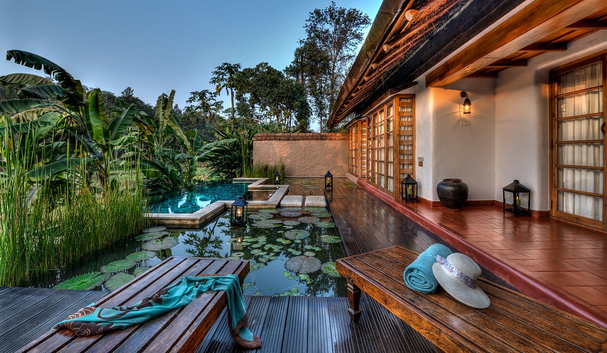 Courtyard of a Lilly pool bungalow